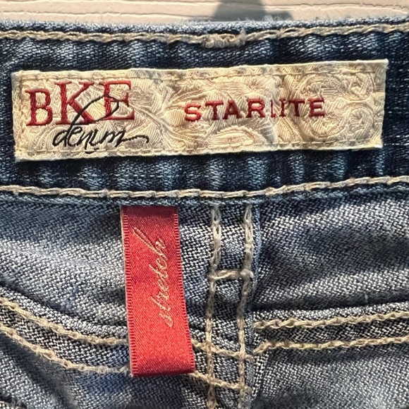 Buckle BKE Starlite Womens 28x31.5 Low Rise Denim
Jeans Stretch Medium Wash - Picture 2 of 11